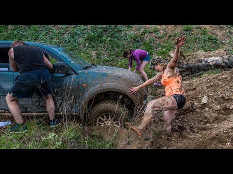 ДЕВУШКИ ЗА РУЛЕМ | ПРИКОЛЫ НА ДОРОГАХ | ЛУЧШИЕ АВТО МОМЕНТЫ #68