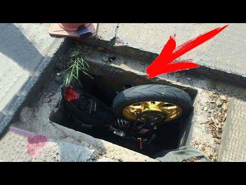 ЛУЧШИЕ МОТО ПРИКОЛЫ, 10 МИНУТ СМЕХА | ПОПРОБУЙ НЕ ЗАСМЕЯТЬСЯ 2021