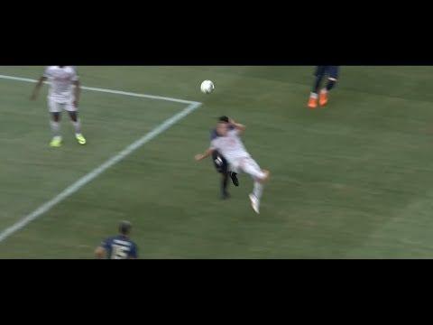 Xherdan Shaqiri crazy bicycle kick goal vs Manchester United