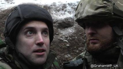 Ужас в глазах: Грэм Филлипс попал под артобстрел возле Дебальцево