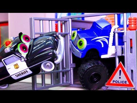 Игрушки из видео для детей Тачки! Кто виноват? Вспыш и чудо машинки. Мультик с игрушками