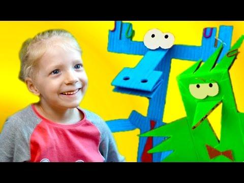 Милана играет в Мультик игру – Бумажки оригами на планшете 2016 для детей